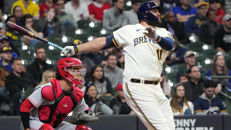 Haudricourt: Fans propel Brewers to first Game 7 since '82 World